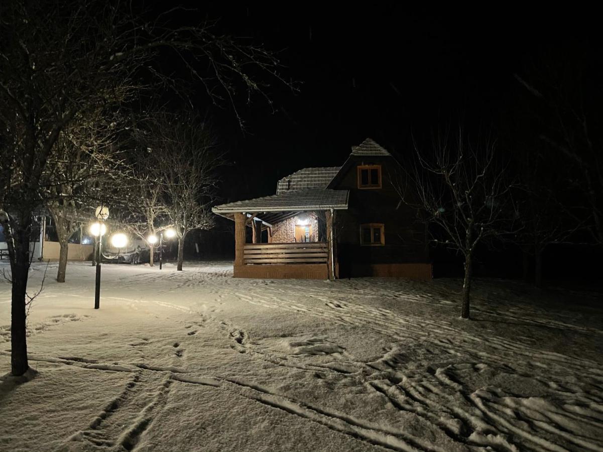 Seosko Domacinstvo Bondzulic Lägenhet Užice Exteriör bild